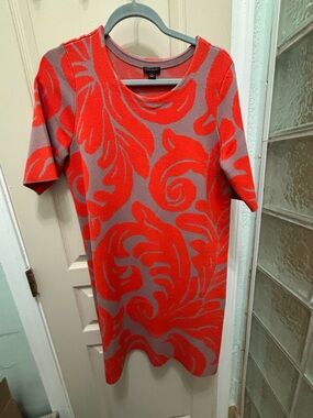 Ann Taylor Coral and Khaki Patterned Sweater Dress Size Large